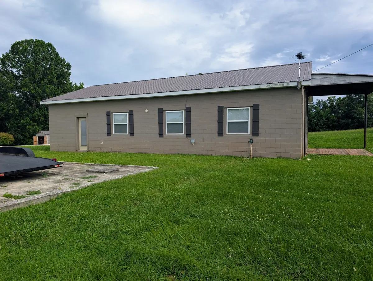 649 Blair Pond Rd, Winchester, TN 37398 - #1