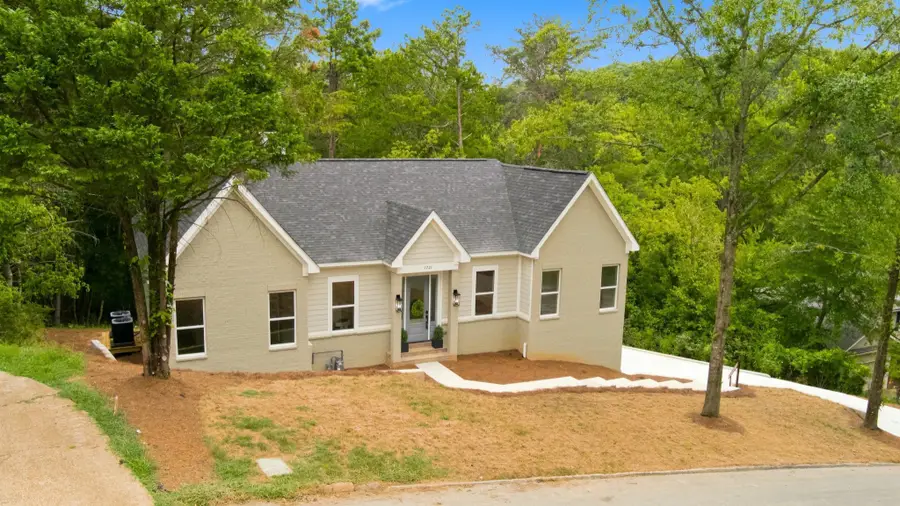 1721 Starboard Dr, Hixson, TN 37343 - #2