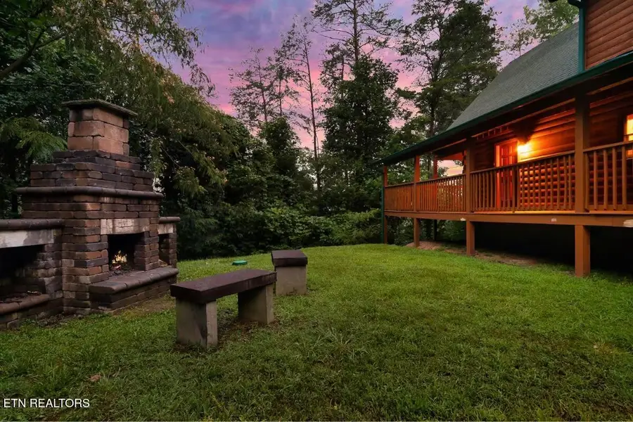 4255 New Pioneer Tr, Pigeon Forge, TN 37863 - #3