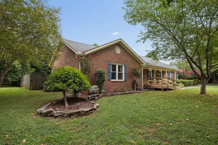 518 Winthorne Ct, Murfreesboro, TN 37129 - #2