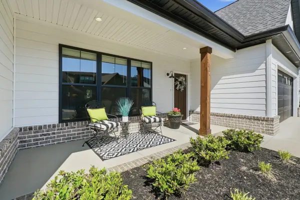 1056 Malinda Ln, Greenbrier, TN 37073