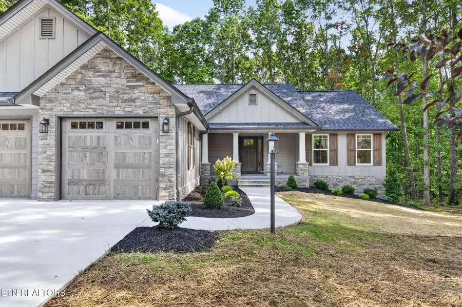 321 Beachwood Drive, Crossville, TN 38558 - #2