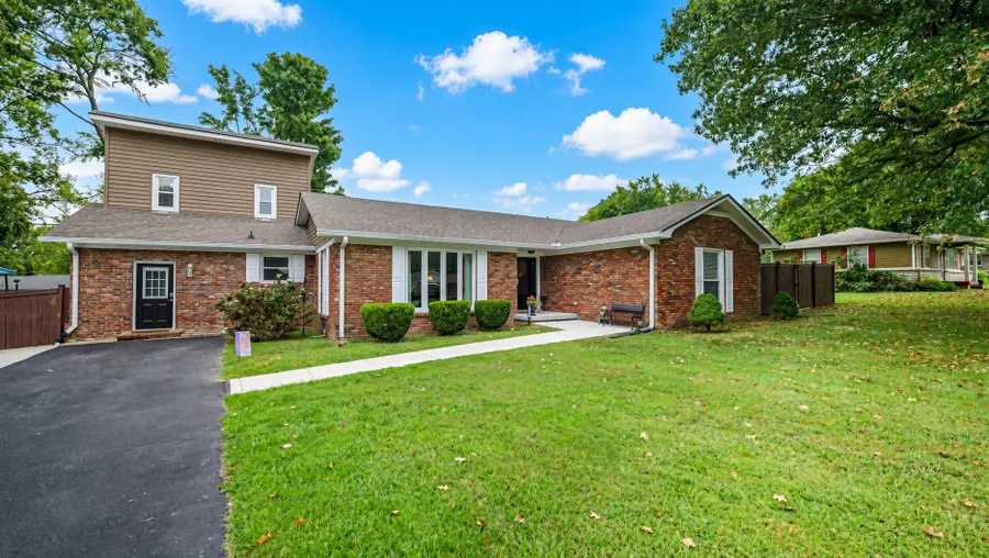 224 Glenn Ave, Gallatin, TN 37066 - #2