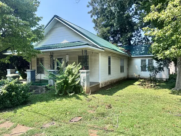 253 Fain Ct, Lawrenceburg, TN 38464