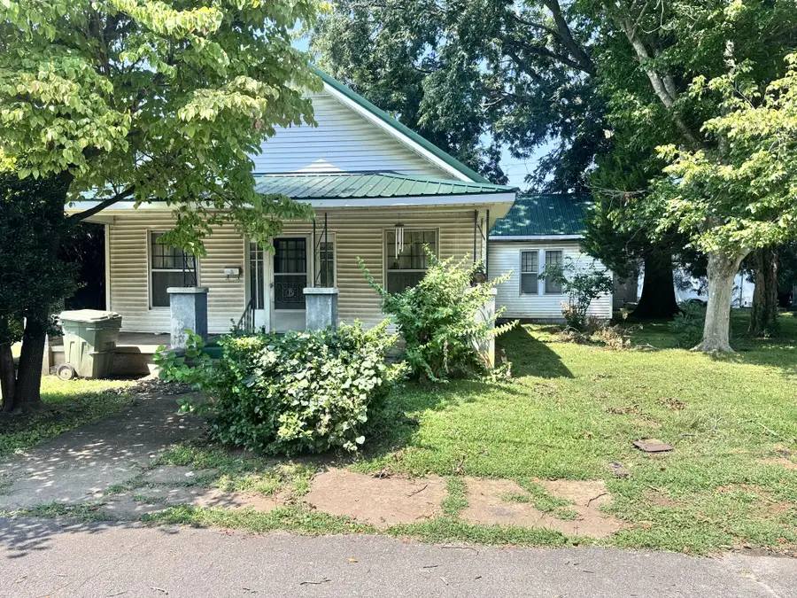 253 Fain Ct, Lawrenceburg, TN 38464 - #2