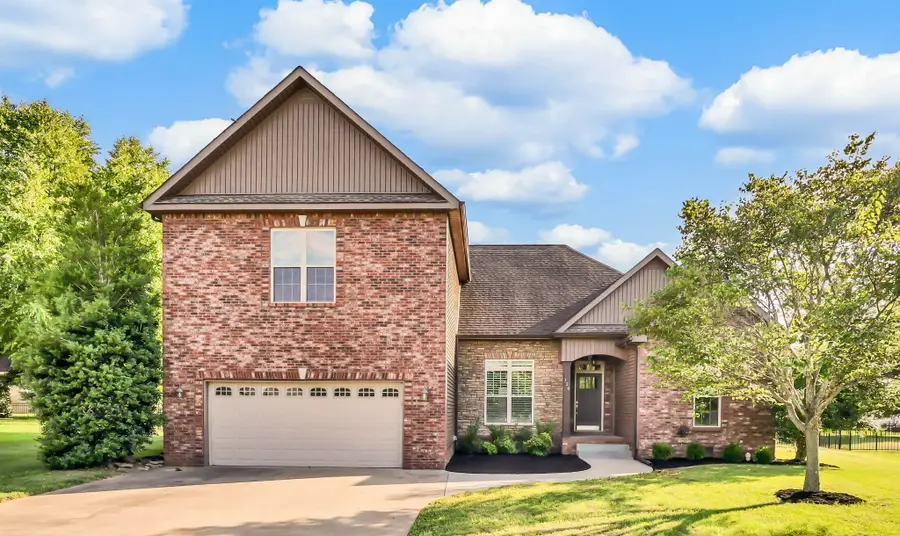 126 Parkland Cir, Clarksville, TN 37043 - #2