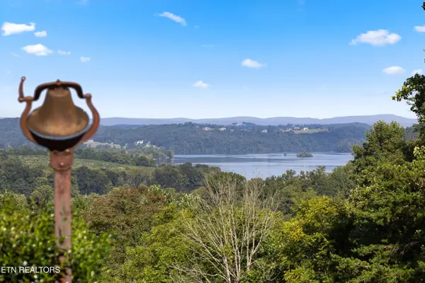 585 Little Dogwood Rd, Kingston, TN 37763