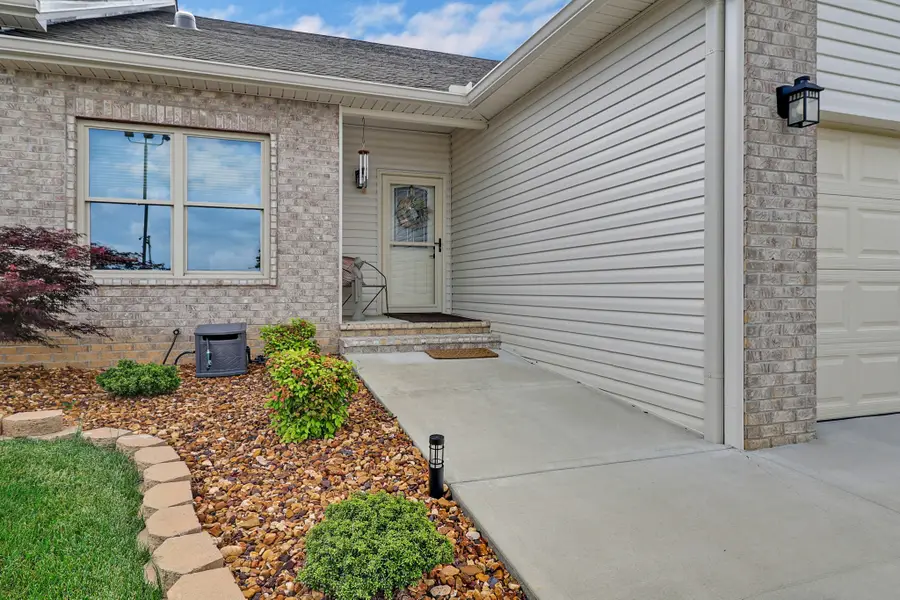384 Woodgate Dr, Crossville, TN 38571 - #3