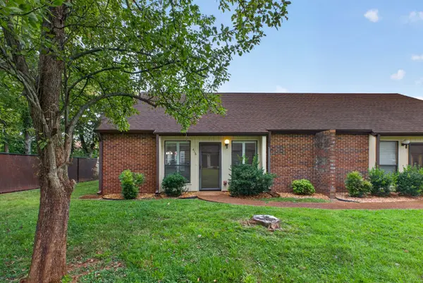 416 Castlewood Ln, Lebanon, TN 37087