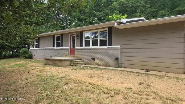 1181 Carding Machine Rd, Loudon, TN 37774
