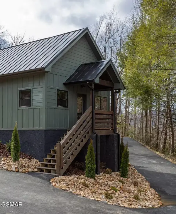310 Lewis Clabo Road, Gatlinburg, TN 37738