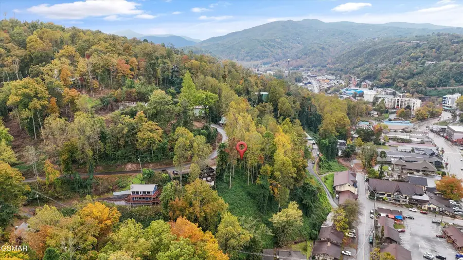 91 Silverbell Heights Lane, Gatlinburg, TN 37738 - #2