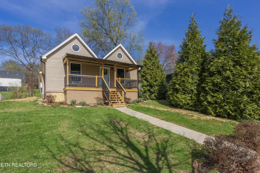 2317 E Glenwood Ave, Knoxville, TN 37917 - #2