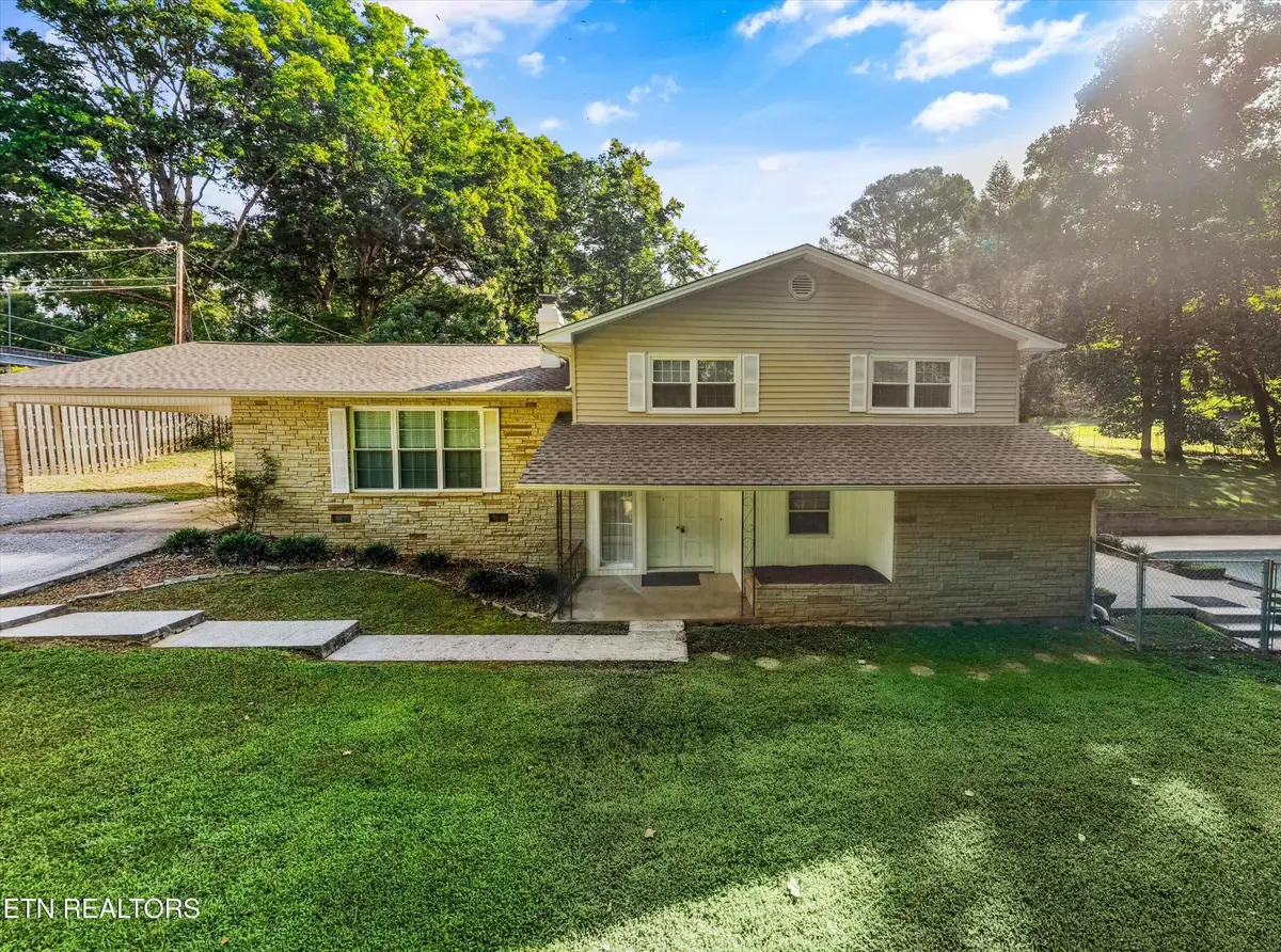 155 Chestnut Hill Rd, Harriman, TN 37748 - #1