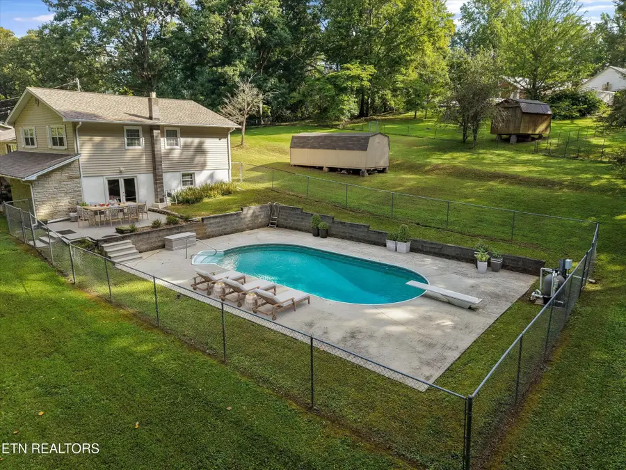 155 Chestnut Hill Rd, Harriman, TN 37748 - #3