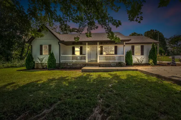 317 Jack Porter Rd, Lafayette, TN 37083
