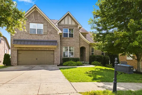 2211 Chantry Place Lane, Thompsons Station, TN 37179