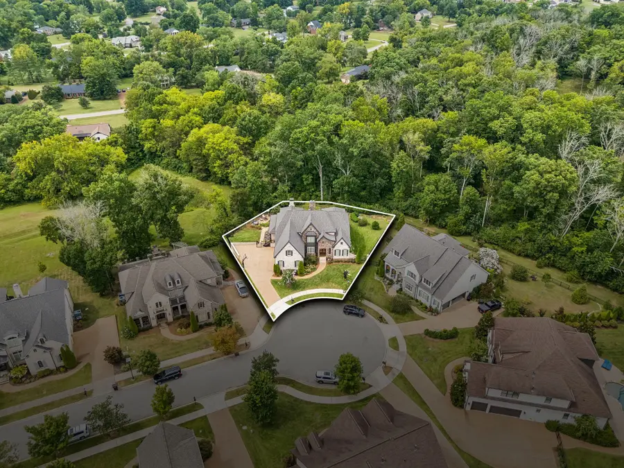 2231 Dunblane Ln, Franklin, TN 37069 - #2