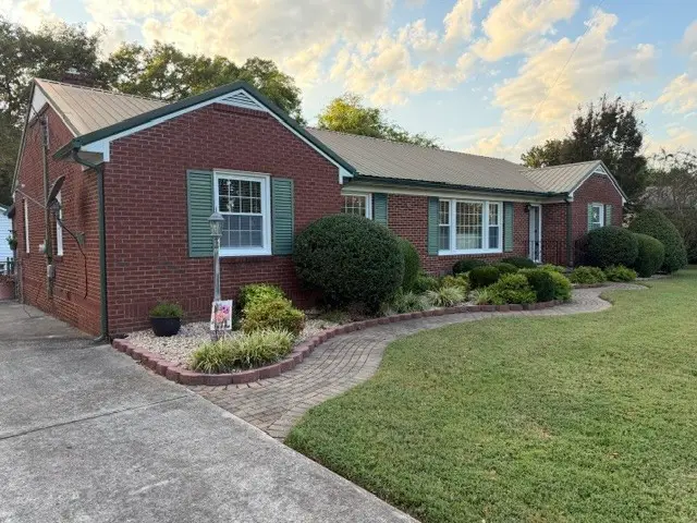 1110 Lindell Blvd, Shelbyville, TN 37160 - #1