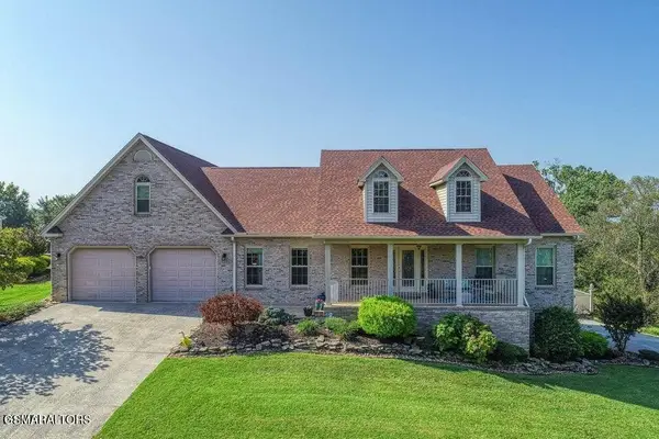 849 Pinnacle Drive, Dandridge, TN 37725