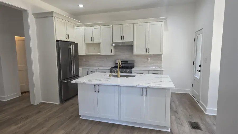 310 Garland St, Memphis, TN 38104 - #2