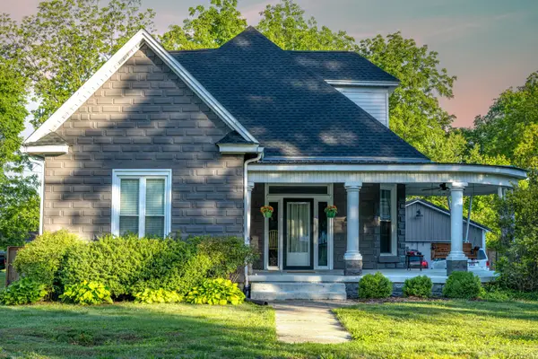 312 S Church St, Adams, TN 37010