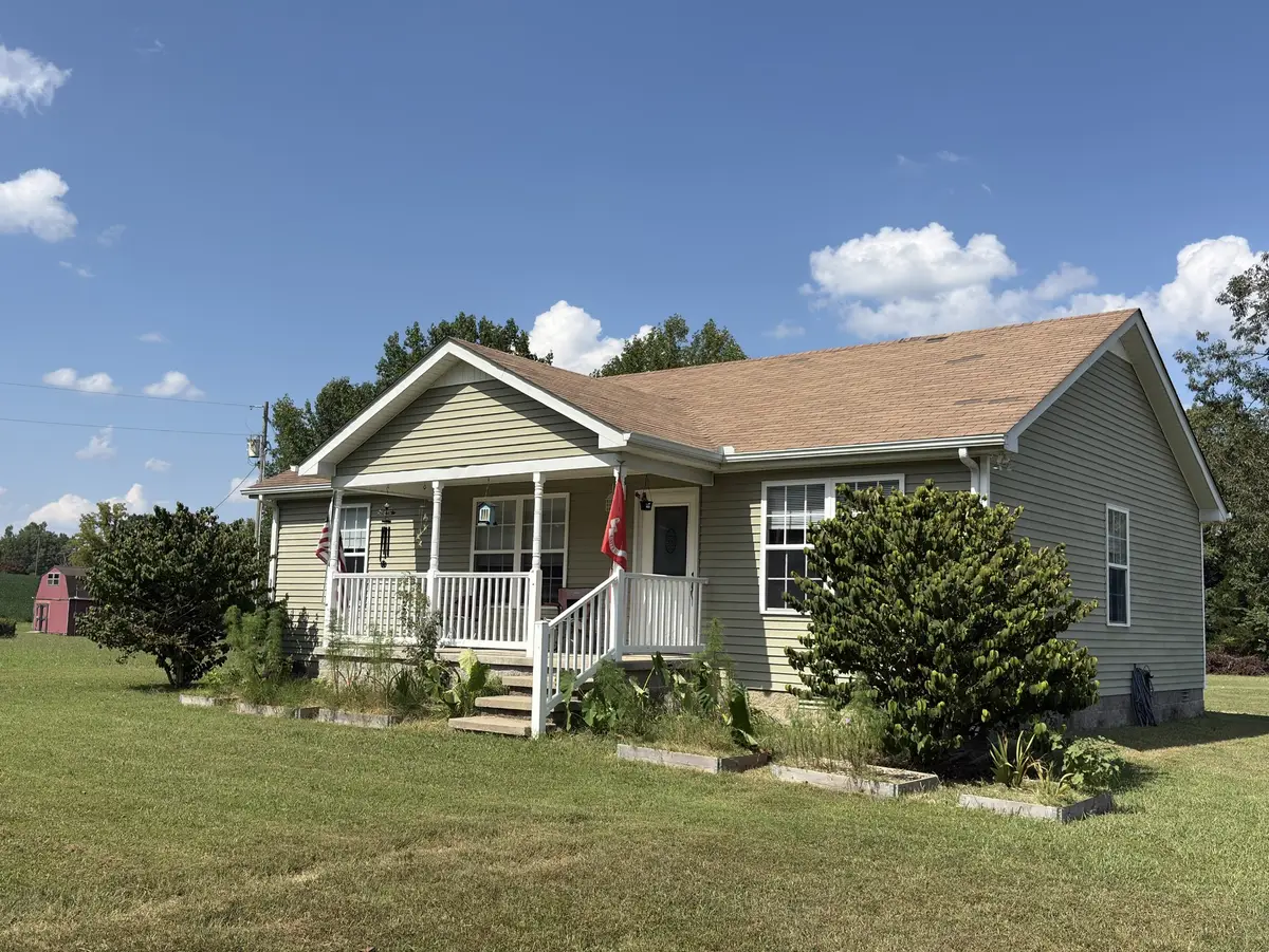 167 Robinson Ln, Westmoreland, TN 37186 - #1