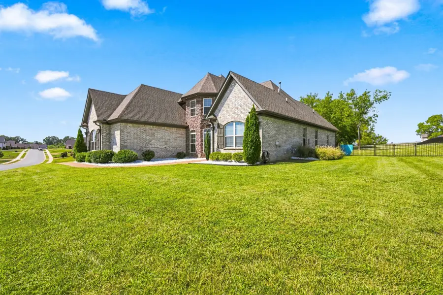 94 Mulberry Grv, Gallatin, TN 37066 - #2