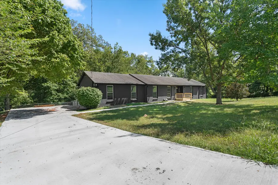 648 Gaylemore Dr, Goodlettsville, TN 37072 - #2