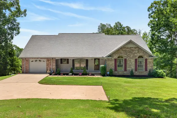 197 Boat Dock Rd, Dover, TN 37058