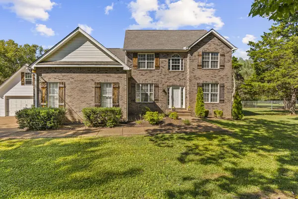 4005 Dell Dr, Mount Juliet, TN 37122