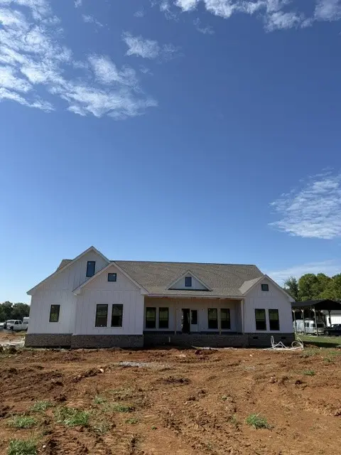 325 Burns Rd, Shelbyville, TN 37160