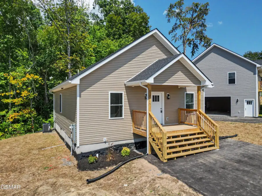 2435 Scenic Mountain Drive, Sevierville, TN 37876 - #2