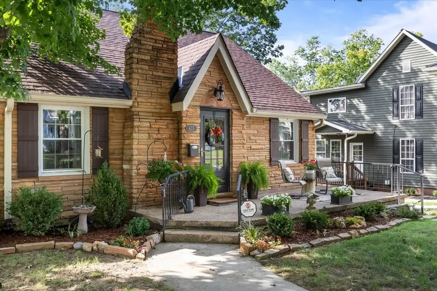 413 Center Ave, Dickson, TN 37055 - #3