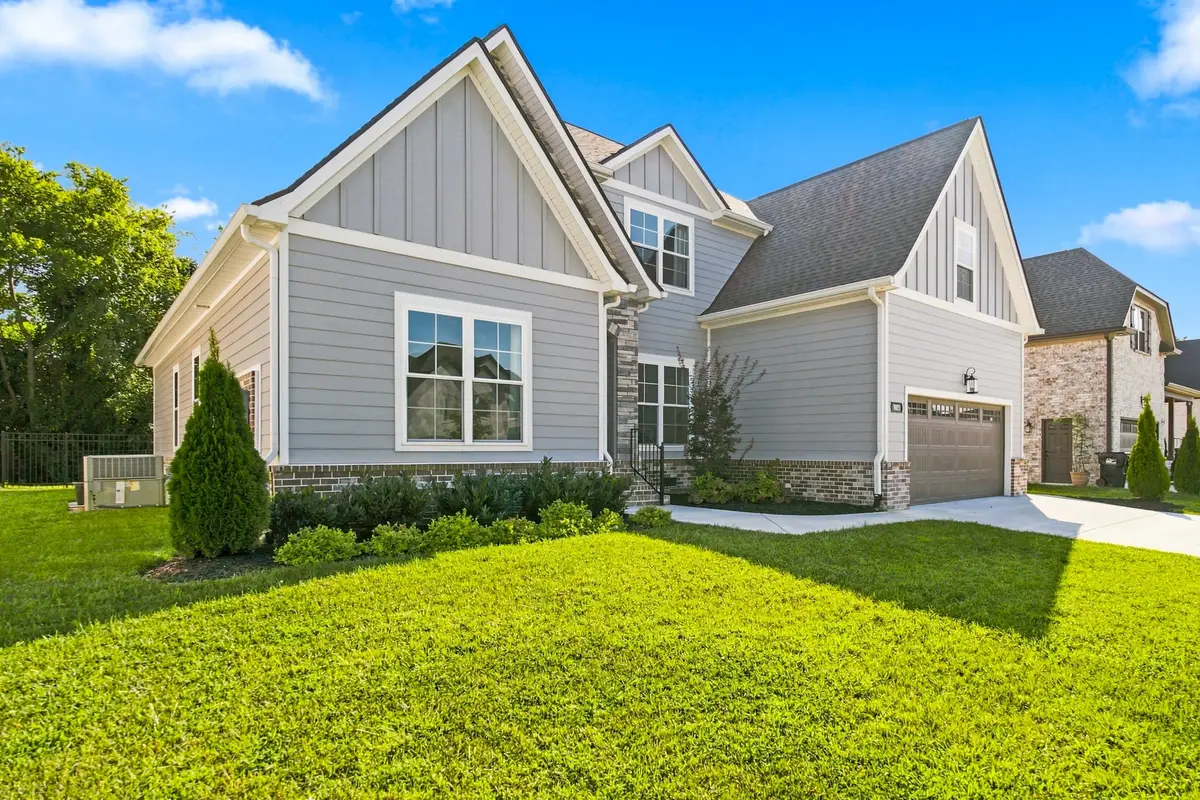 3021 Shady Forest Dr, Murfreesboro, TN 37128 - #1