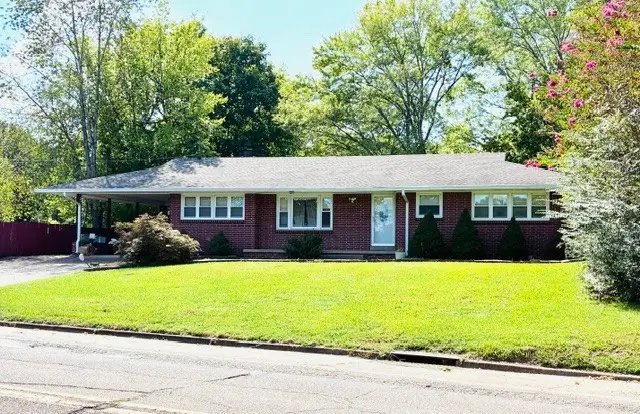 141 N Forrest Ave N, Camden, TN 38320 - #1