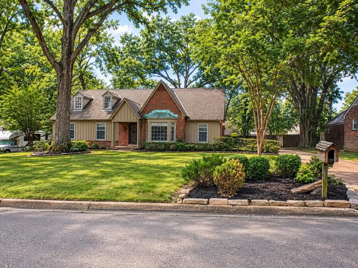 7685 S Mchenry Cir, Germantown, TN 38138 - #1