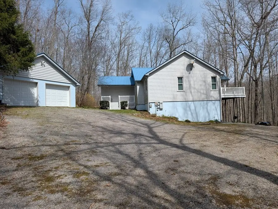 446 E Cove Rd, Monterey, TN 38574 - #2