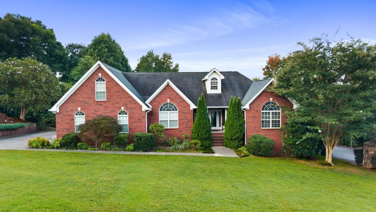 9120 Greystone Valley Dr, Ooltewah, TN 37363 - #1