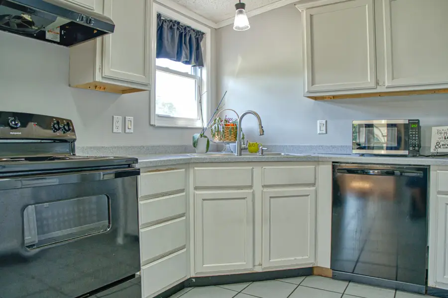 856 Corinth Rd, Sparta, TN 38583 - #3