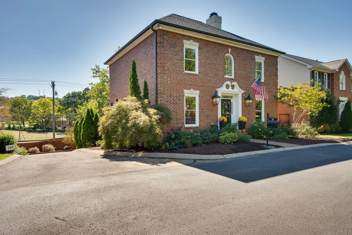 65 Ravenwood Hills Cir, Nashville, TN 37215 - #1
