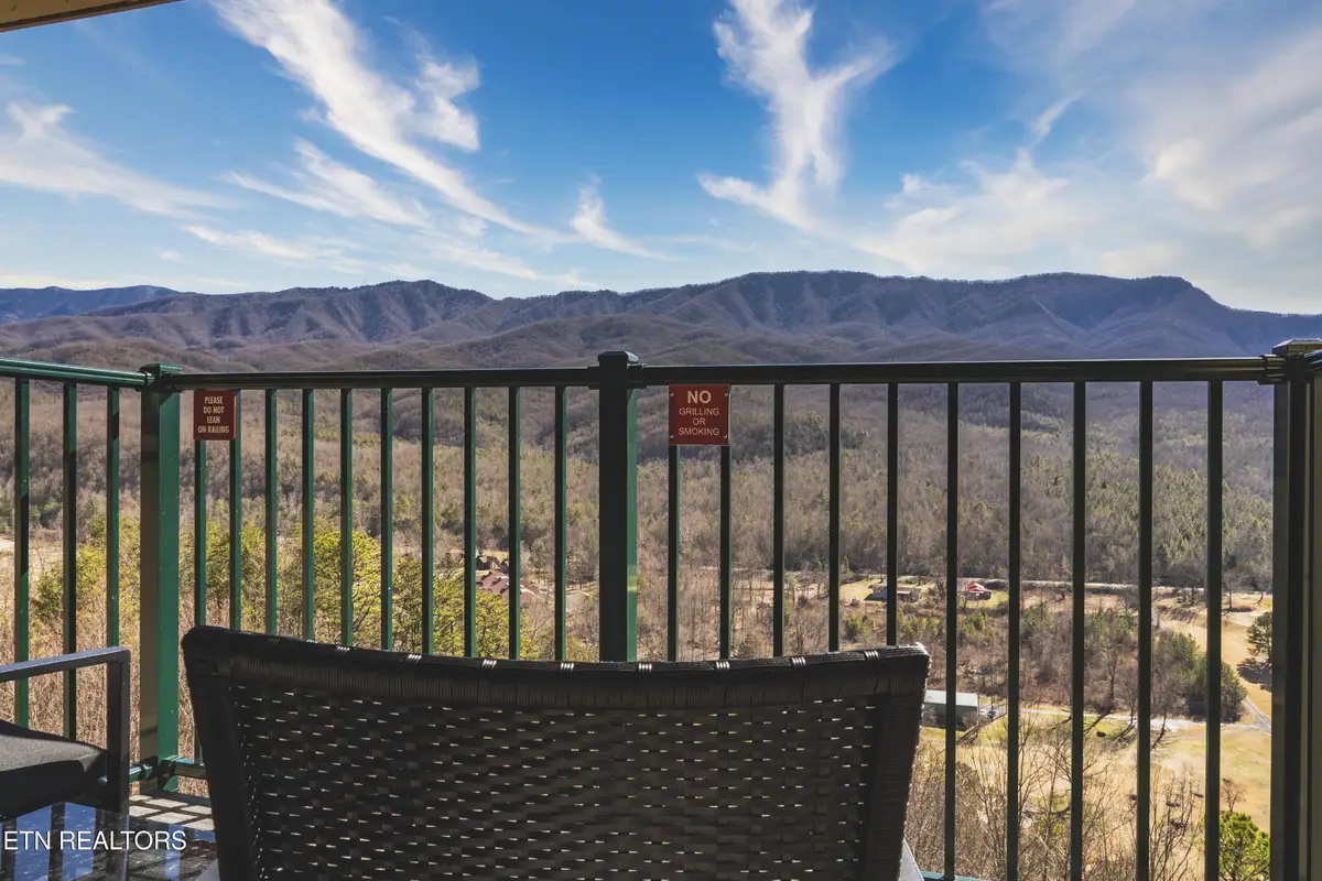 3710 Weber Rd #303, Gatlinburg, TN 37738 - #1