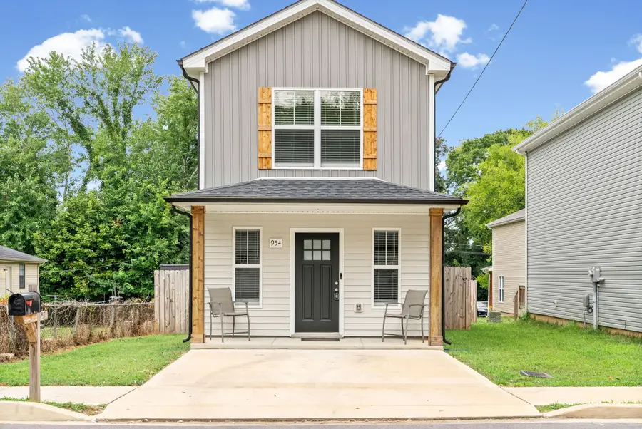954 Richardson St, Clarksville, TN 37040 - #3