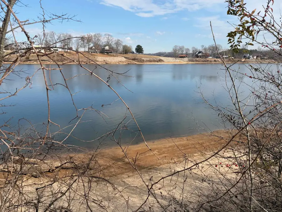 95 Cravens Rd, Savannah, TN 38372 - #2