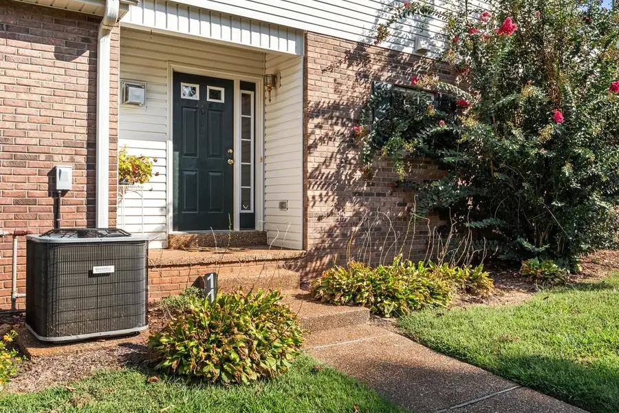 111 Eastdale Ln, Dickson, TN 37055 - #3