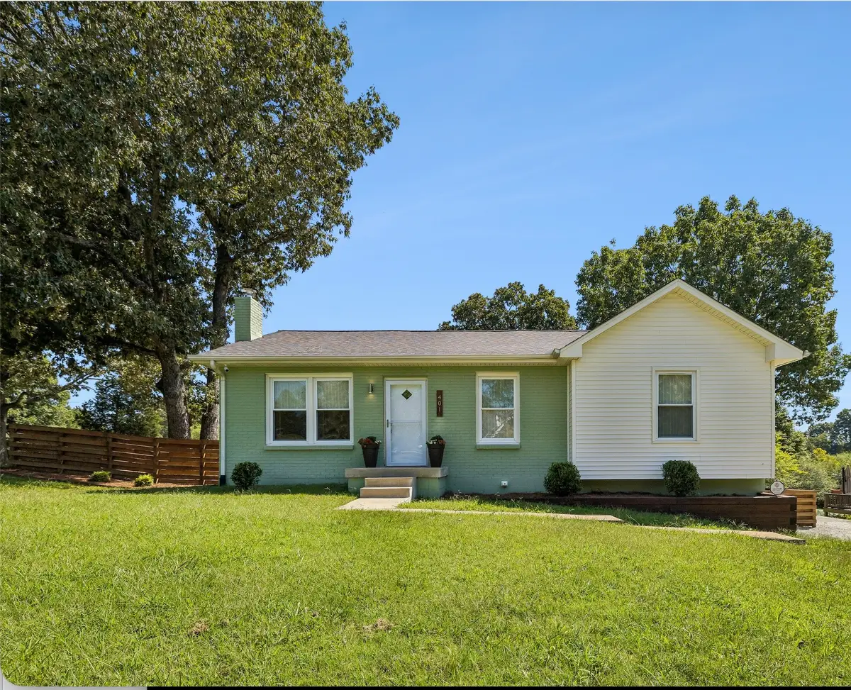 401 Bluebird Ln, Dickson, TN 37055 - #1
