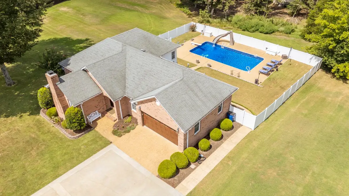 350 Yeiser Dr, Savannah, TN 38372 - #1