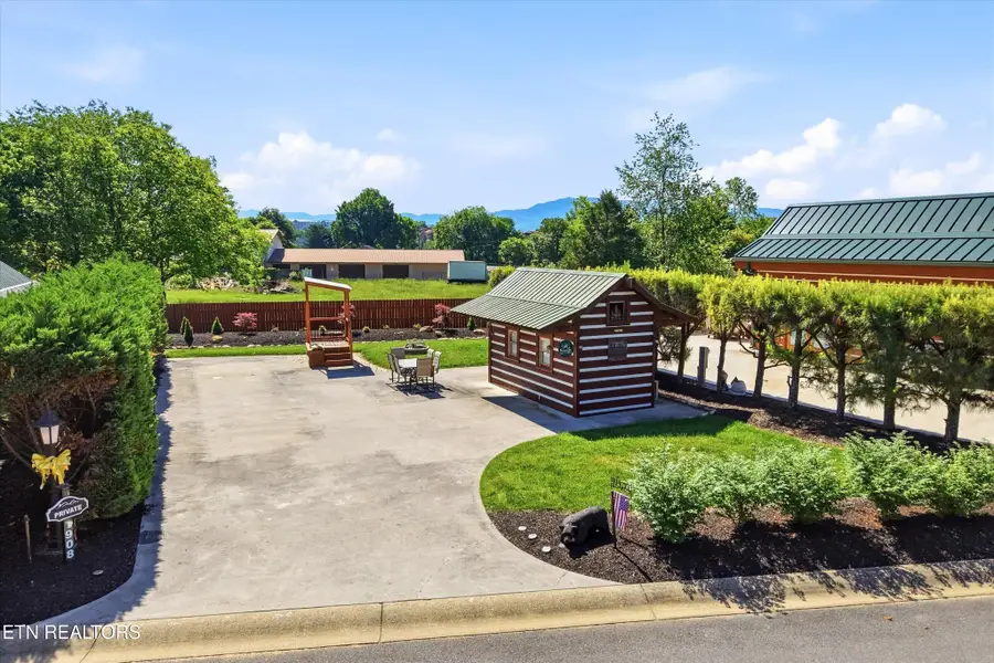 1908 Lizi Loop Way, Sevierville, TN 37862 - #2