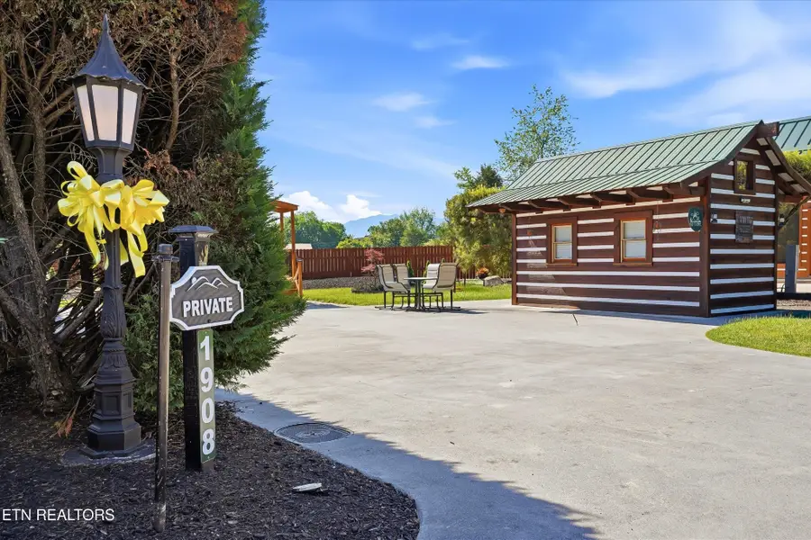 1908 Lizi Loop Way, Sevierville, TN 37862 - #3