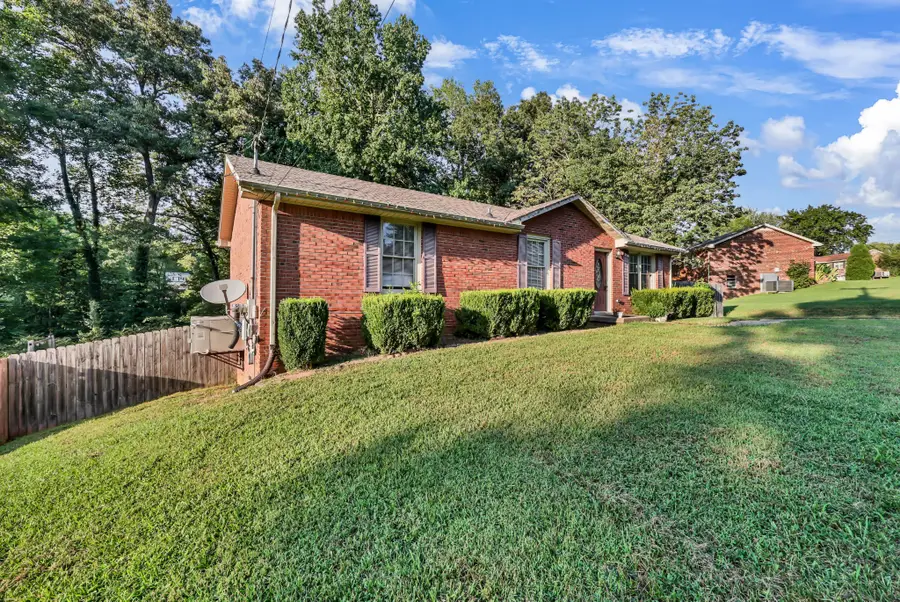 403 Corinne Cir, Clarksville, TN 37040 - #2
